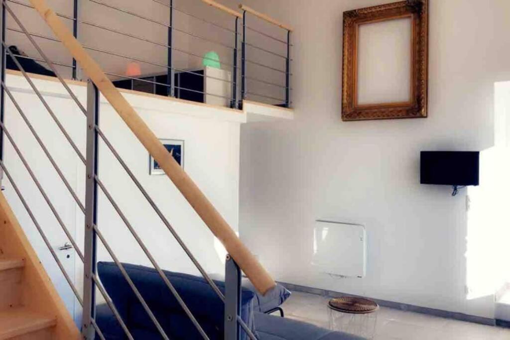 Grand LOFT 73m2 Renové Centre Ville vue jardin 8 couchages Sète Extérieur photo